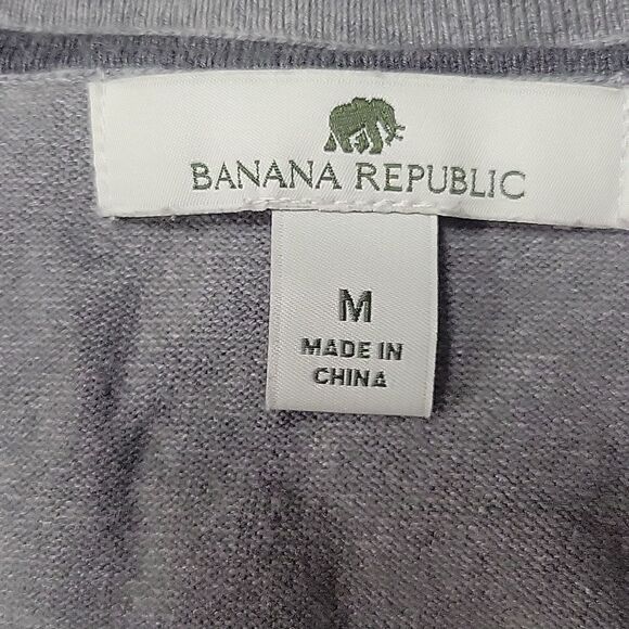 BANANA REPUBLIC MENS MICROKNIT  VNECK PULLOVER SIZE MEDIUM - Picture 3 of 5
